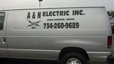 Custom  Lettering com  Van